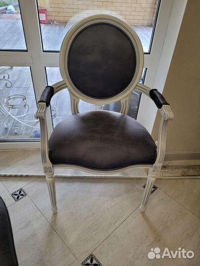 Перетяжка мебели