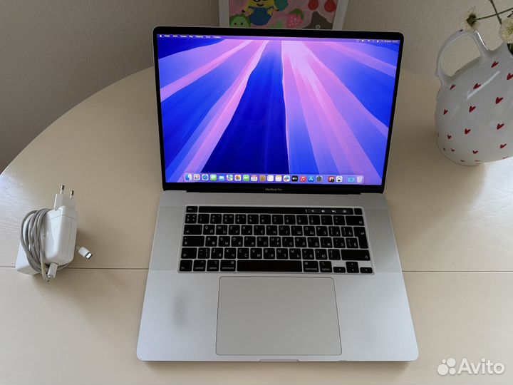 MacBook Pro 16 2019 16Gb i9 1Tb