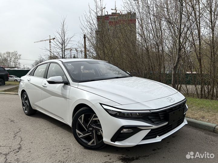 Hyundai Elantra 1.5 CVT, 2023, 90 км