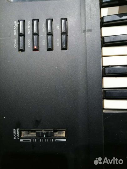 Korg 01/WFD синтезатор продаю или меняю