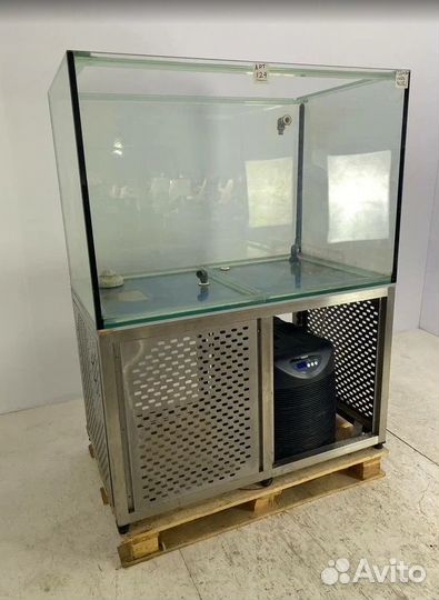 Аквариум для живой рыбы