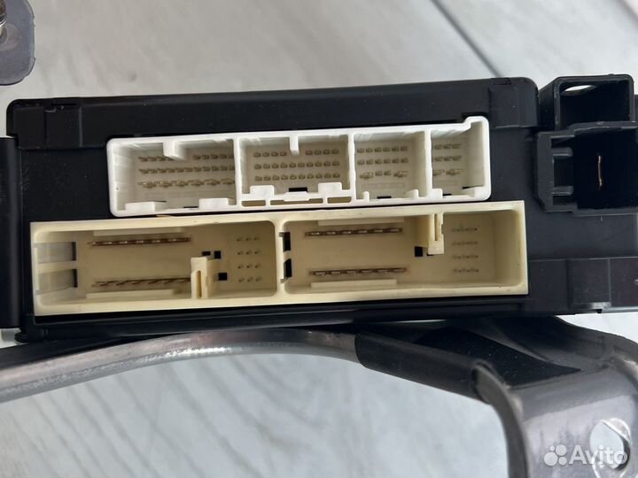 Land Cruiser 200 блок предохранителей