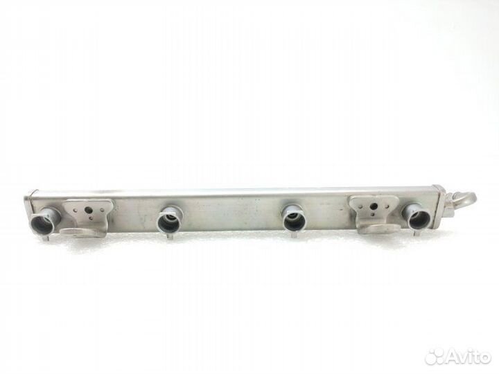 Топливная рейка (рампа) Nissan Serena C25 2.0