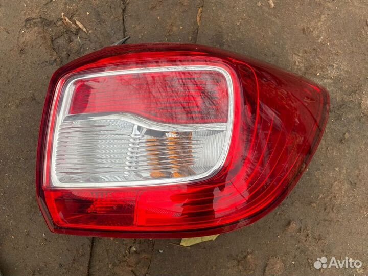 Фонарь задний правый Renault Logan 2