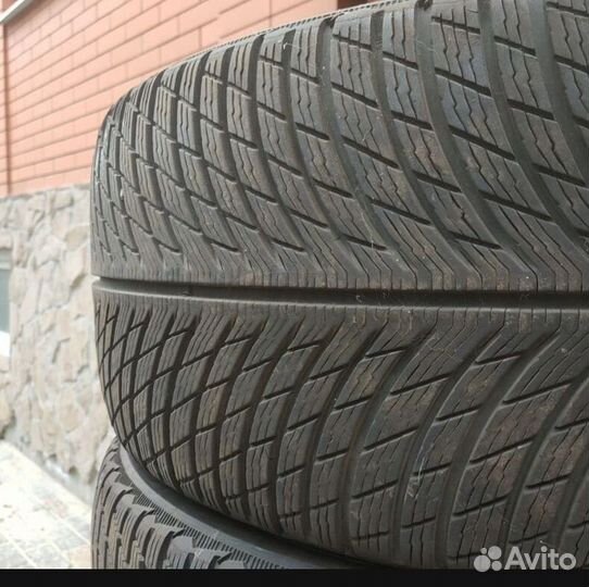 Michelin Pilot Alpin 5 275/50 R21