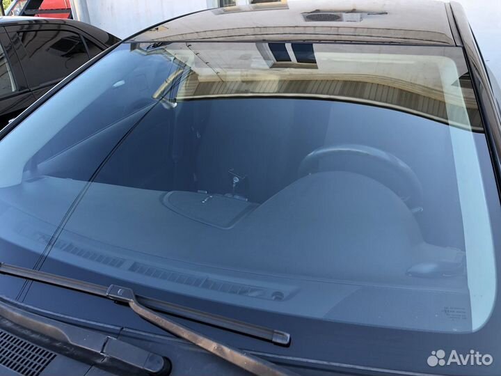 Стекло лобовое Toyota Avensis