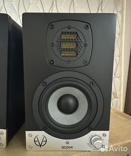 EVE Audio SC204