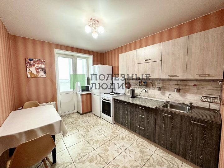 2-к. квартира, 49 м², 16/18 эт.