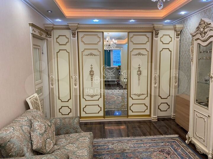 1-к. квартира, 52 м², 3/18 эт.