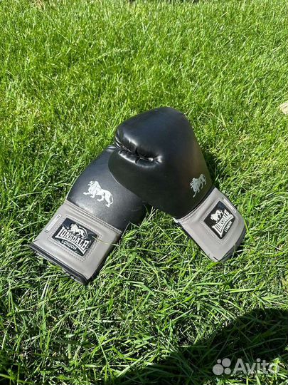 Боксерские перчатки lonsdale оригинал