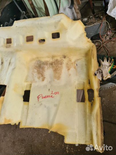 Шумоизоляция задняя Renault Fluence седан M4R 2011