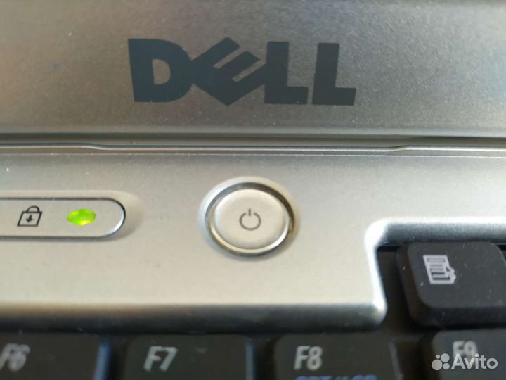 Ноутбук dell inspiron 1501