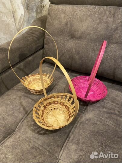 Корзина плетеная для подарков цветов