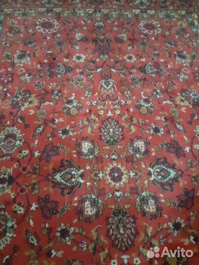 Ковер шерстяной