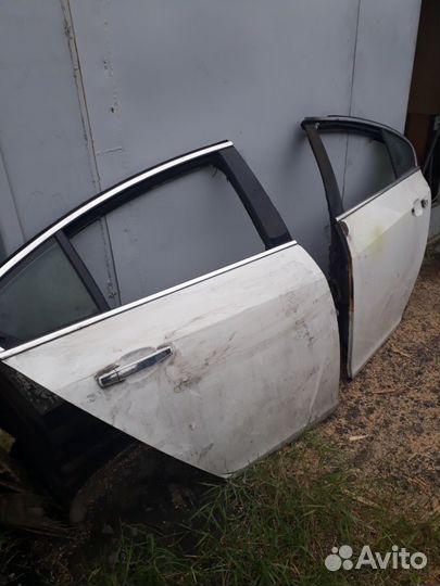 Дверь задняя Opel Insignia