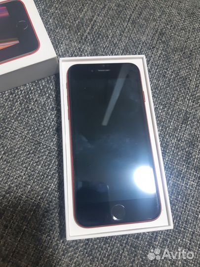 iPhone SE (2020), 64 ГБ