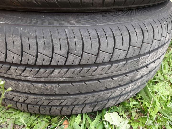 Yokohama dB Decibel E70 215/55 R17