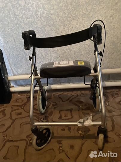 Ходунки для взрослых на колесах