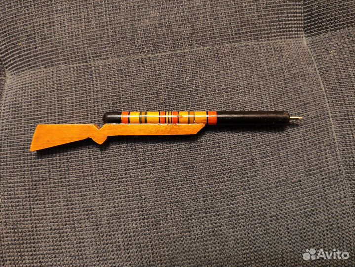Ручка шариковая деревянная Ружье. (СССР)