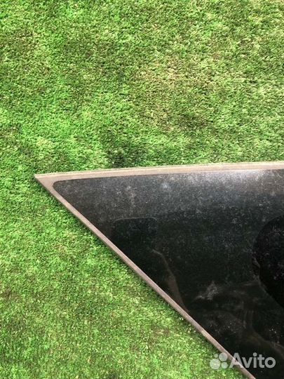 Стекло собачника левое Toyota Prius ZVW30 2ZR-FXE