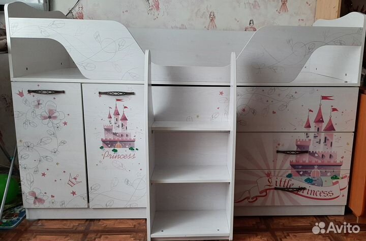 Продаётся кровать чердак для девочки