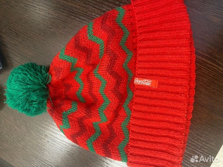 Шапка кока кола, медведь кока кола