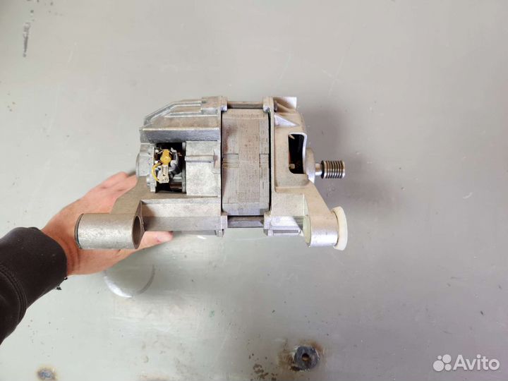 Двигататель стиральной машины bosch
