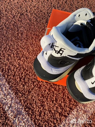 Кроссовки Nike Sacai X Vaporwaffle 'Black White'