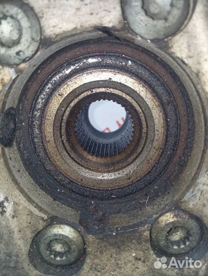 Ступица передняя правая Audi A4 B7 BWE 2007