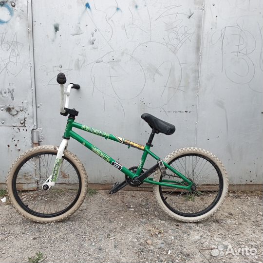 Трюковой велосипед bmx