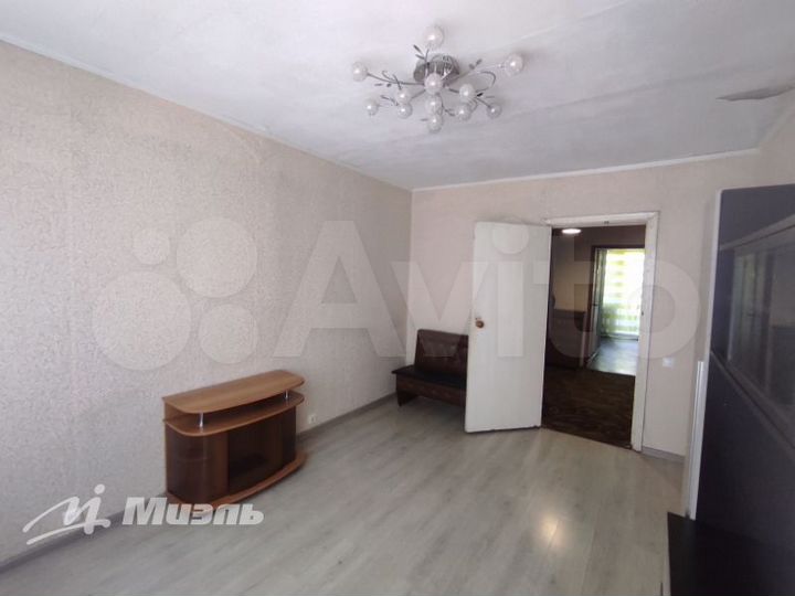 3-к. квартира, 71,5 м², 1/3 эт.