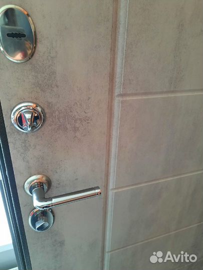 Двери входные, стандарт и нестандарт, со склада