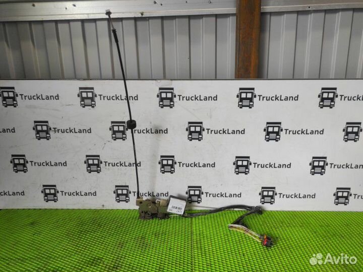 Замок боковой двери левый Man Tgs