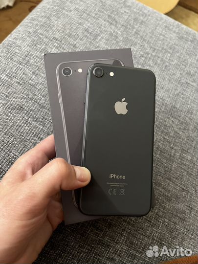 iPhone 8, 64 ГБ