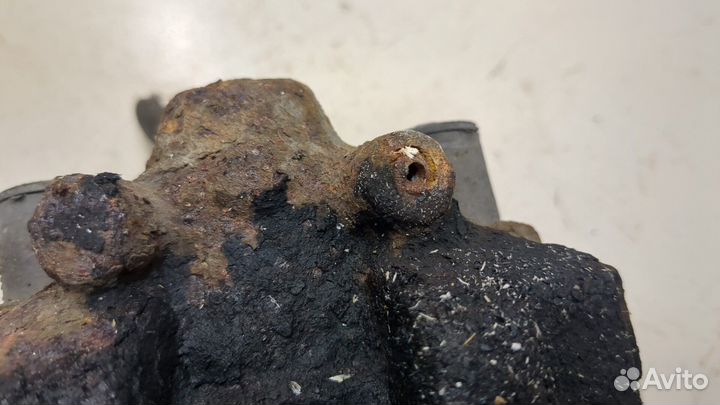 Суппорт Saab 9-5, 1999