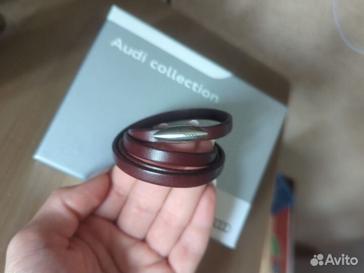 Кожаный браслет Audi