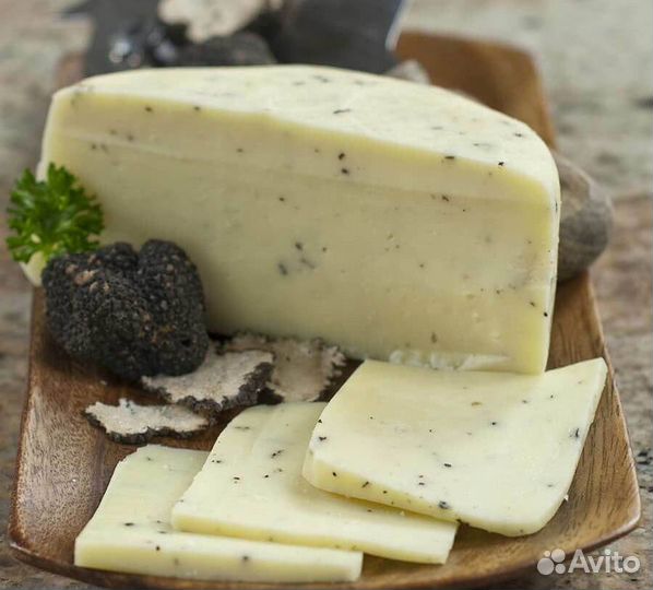 Козий сыр с черным трюфелем Тартуфо (tartufo)