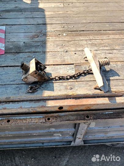 Кронштейн запаски Митсубиси фусо