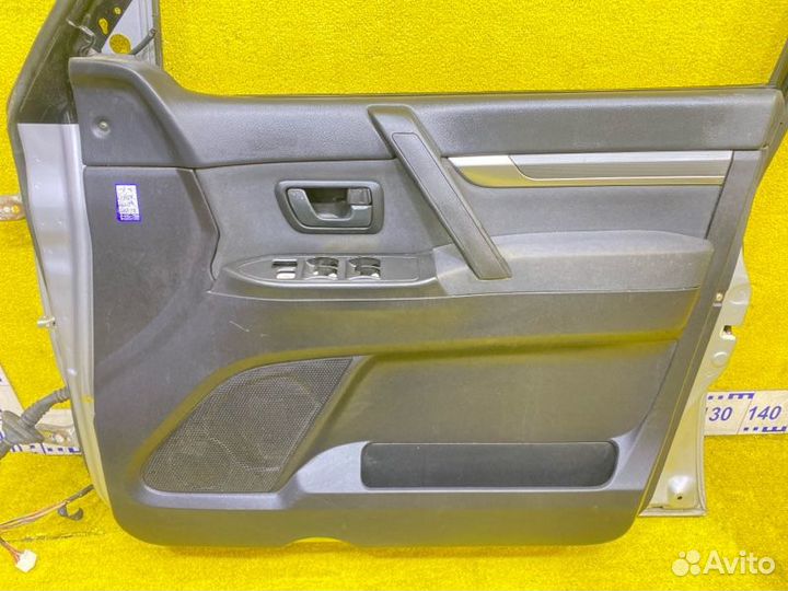Дверь правая передняя mitsubishi pajero 2011 бу