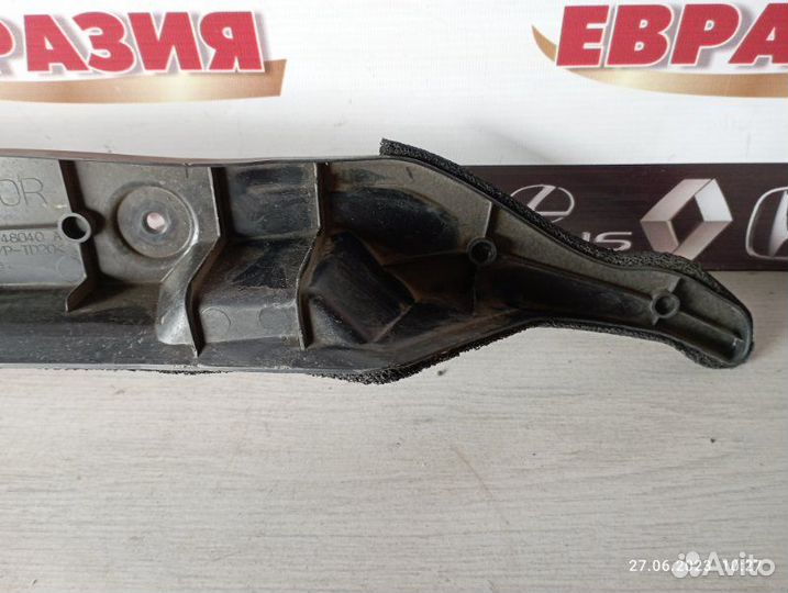 Пыльник крыла передний правый Lexus Rx350 2010