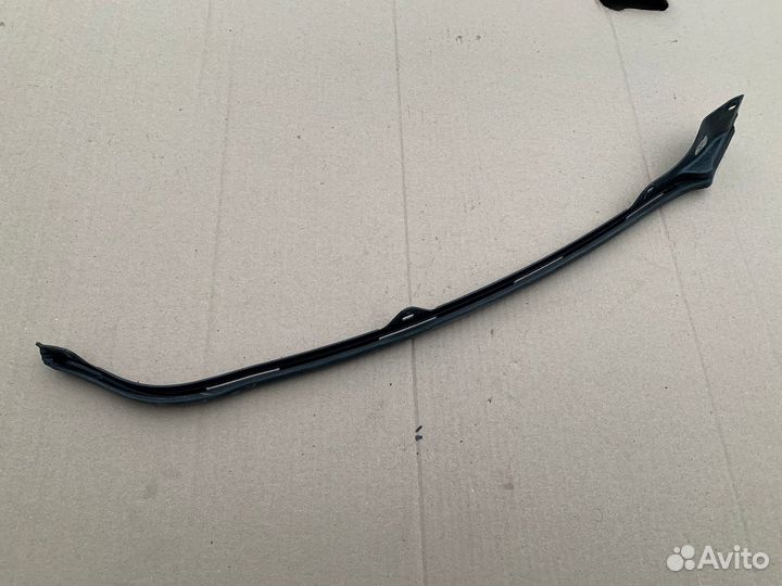 Уплотнитель задней левой двери, передний XC60