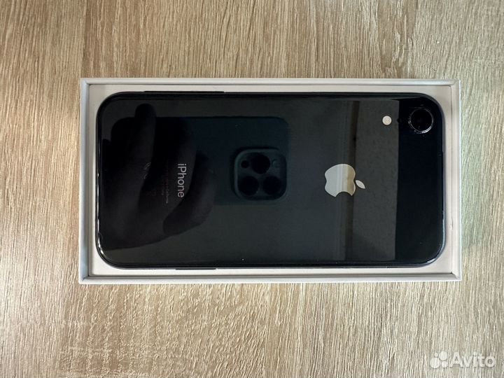 iPhone Xr, 128 ГБ