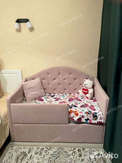 Детская кровать с бортиками