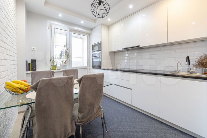 2-к. квартира, 60,4 м², 17/19 эт.