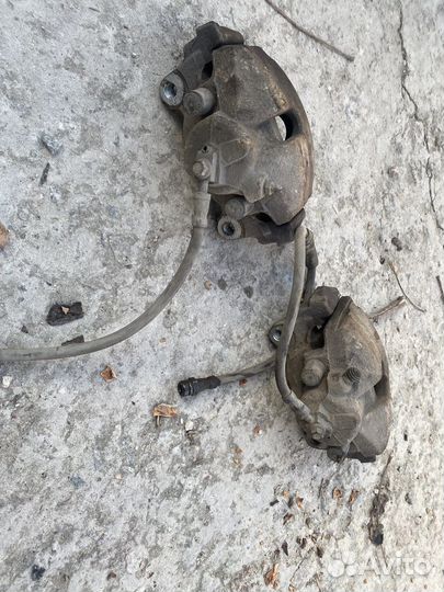 Передний суппорт golf 6