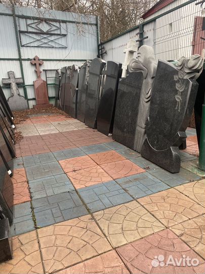 Гранитные и мраморные памятники, благоустройство