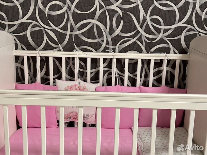 Детская кроватка