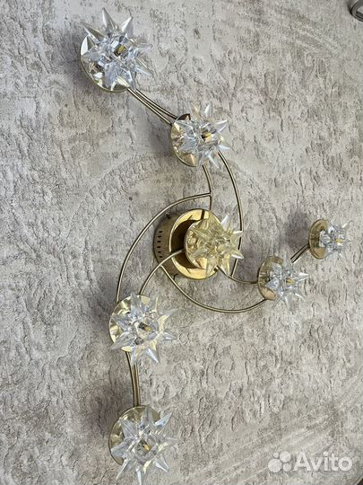 Продается красивая люстра