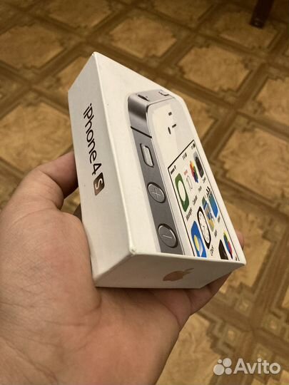 Телефон iPhone 4s