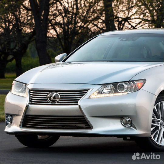 Передний бампер в цвет Lexus ES250/350 XV60